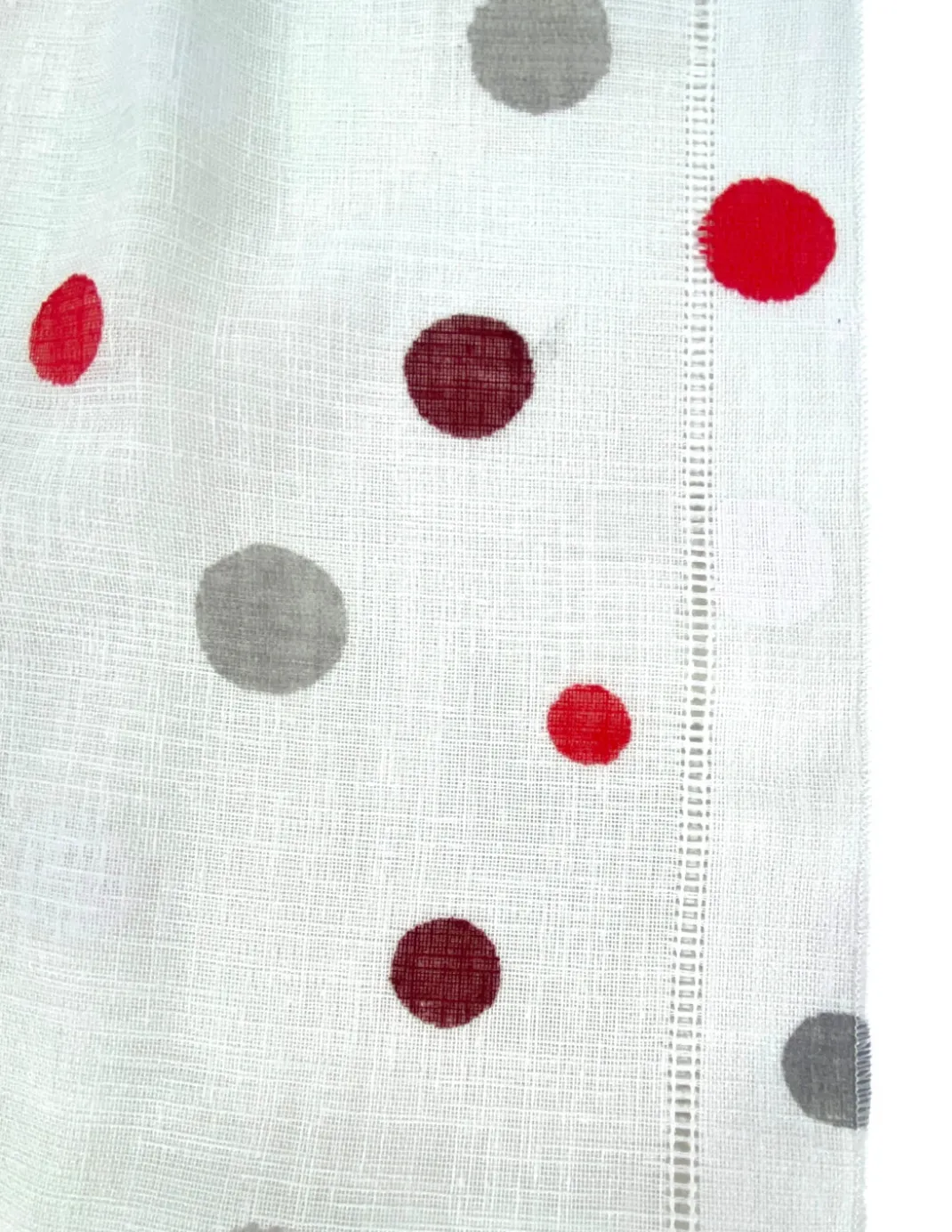Coppia Tendine a Vetro Pois Rosso Semitrasparenti in Bouclè con Tunnel per Astina – 2 Teli Made in Italy