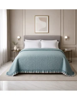 Copriletto Trapuntato Matrimoniale con Volant Azzurro Polvere/Grigio in Microfibra 250x250 cm