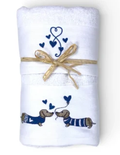 Set Asciugamani Bassotti Blu in Spugna Bianca 100% Cotone | 1 Asciugamano 60x110 + 1 Ospite 40x60 Ricamo Cuori | Made in Italy
