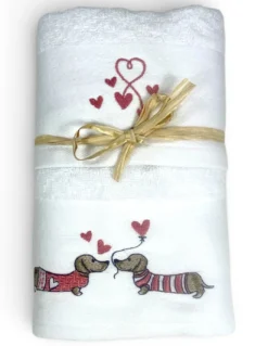 Set Asciugamani Bassotti Rosa in Spugna Bianca 100% Cotone | 1 Asciugamano 60x110 + 1 Ospite 40x60 Ricamo Cuori | Made in Italy