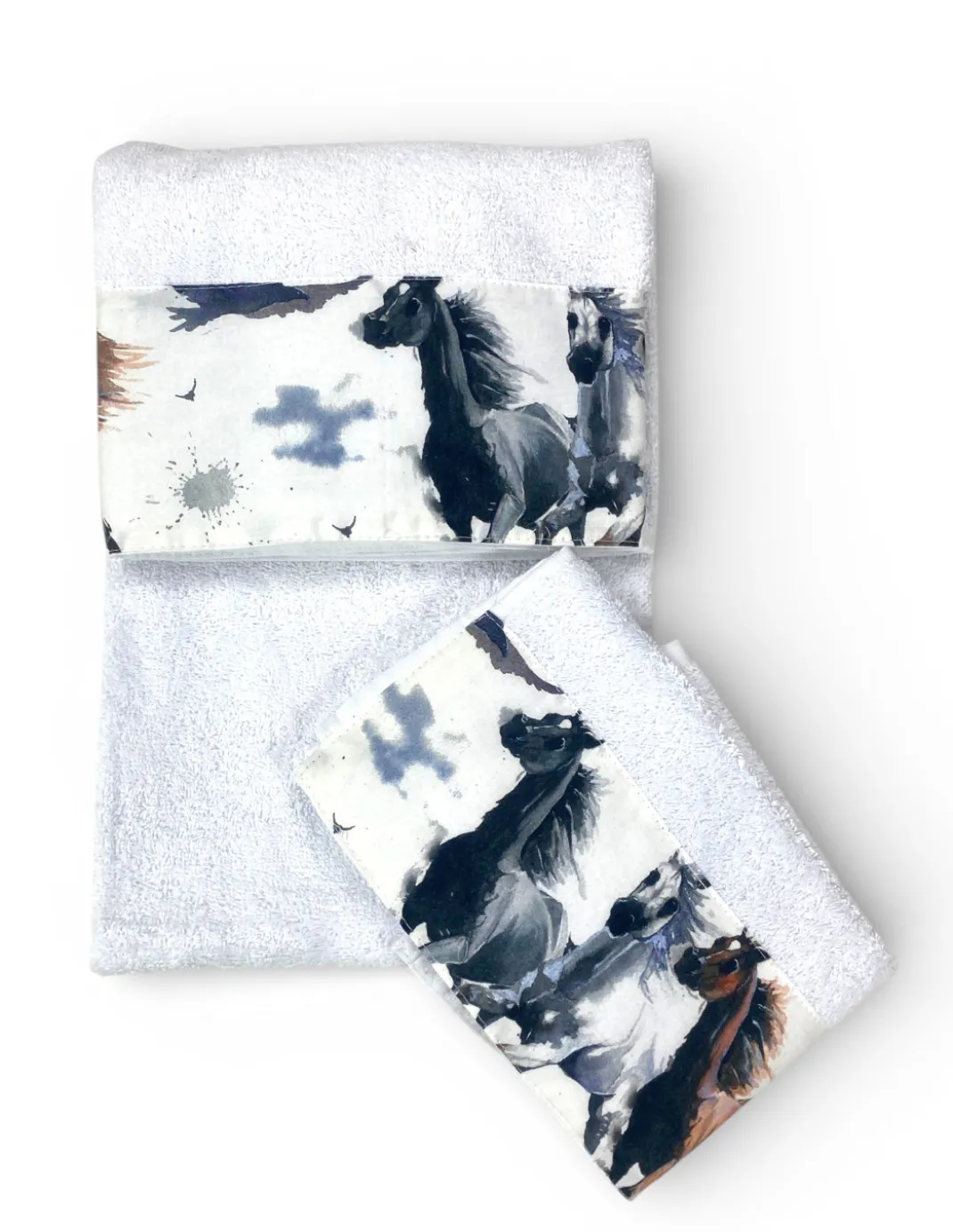 Set Asciugamani Cavalli Bianco 500 g/m² 100% Cotone | 1 Asciugamano 60x110 + 1 Ospite 40x60 con Balza Stampata