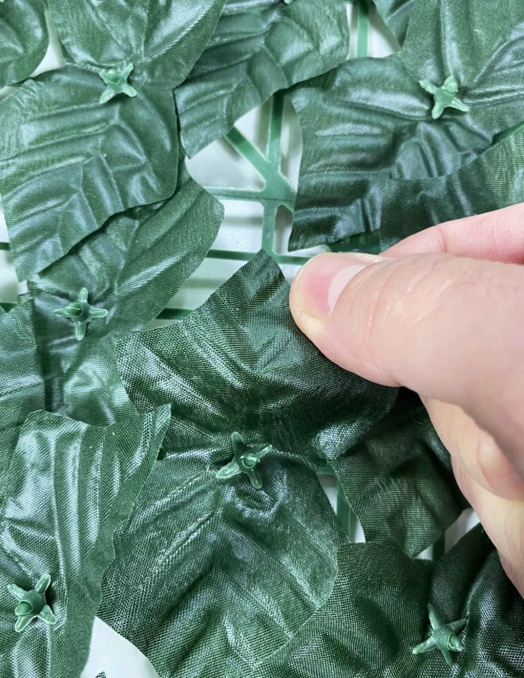 SIEPE Privacy Leaf EDERA Finta Artificiale a Foglie per Muri e Balconi Ornamentale frangivista Sempre verde